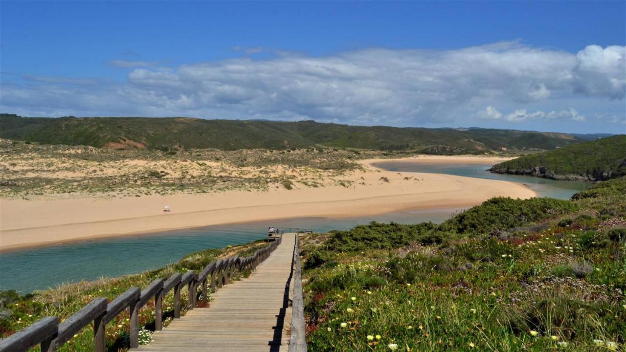 Surfer's Pitstop Apartment Aljezur